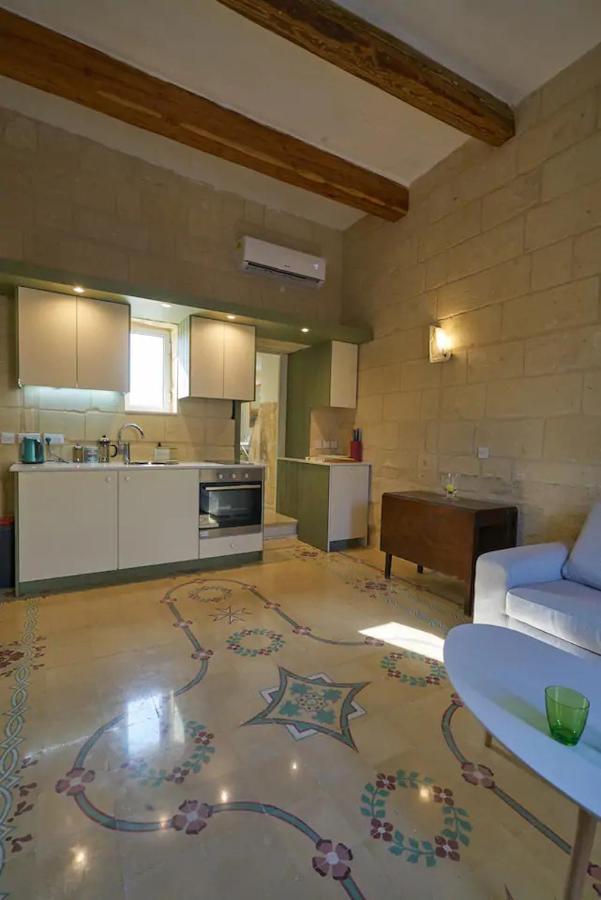 Magic In The Heart Of Old Gozo Apartment วิกตอเรีย ภายนอก รูปภาพ