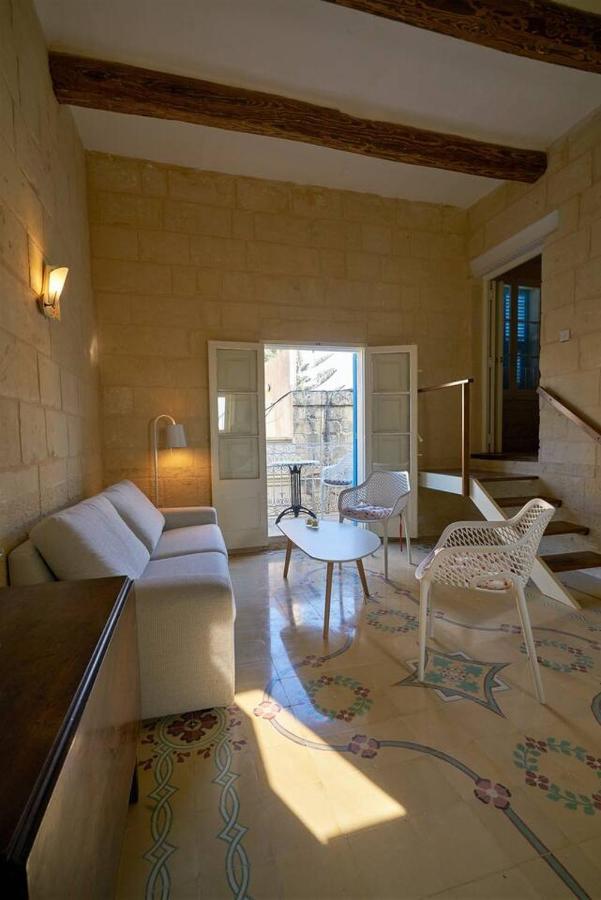 Magic In The Heart Of Old Gozo Apartment วิกตอเรีย ภายนอก รูปภาพ